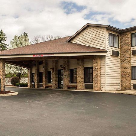 Quality Inn East Liverpool Extérieur photo