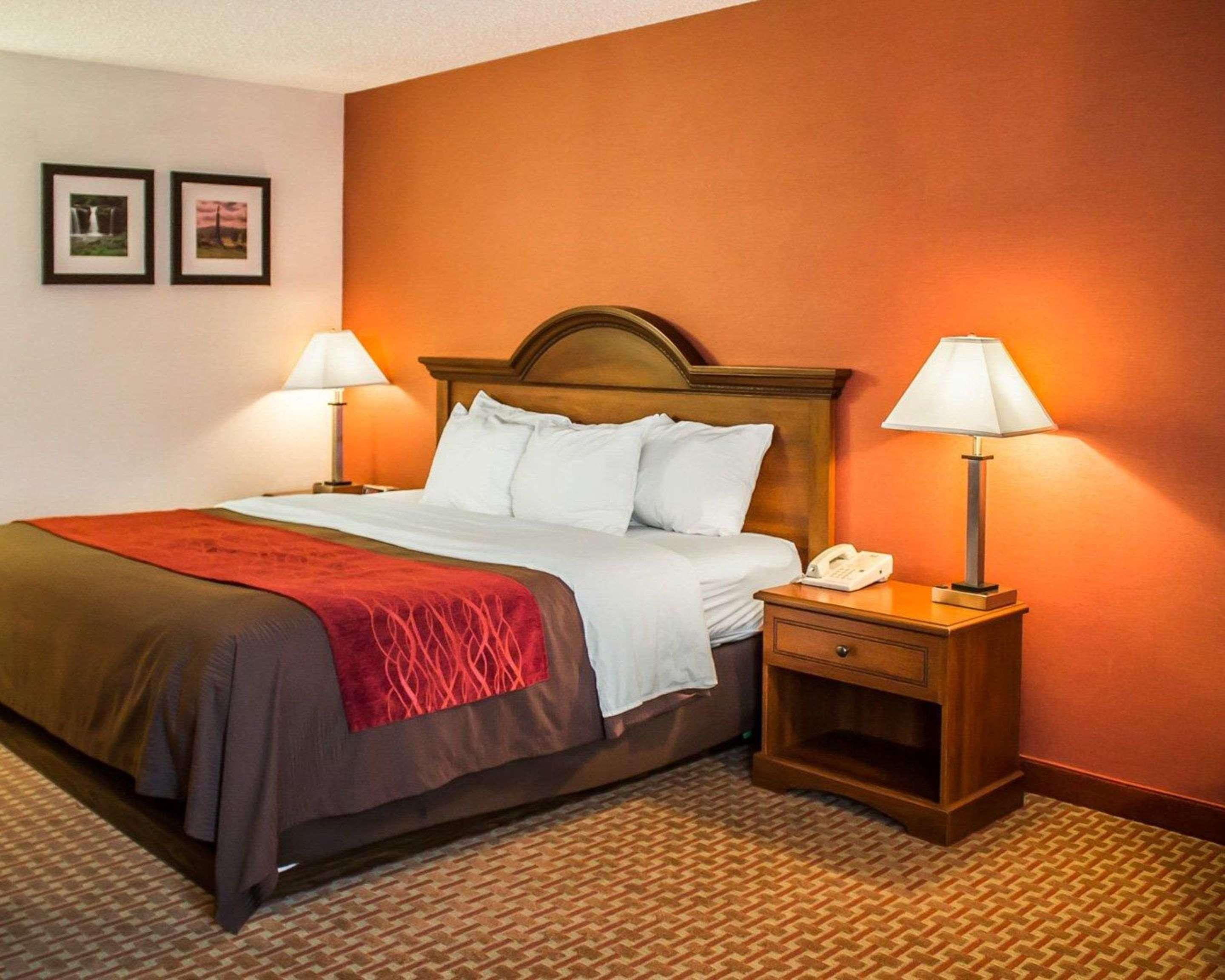 Quality Inn East Liverpool Extérieur photo
