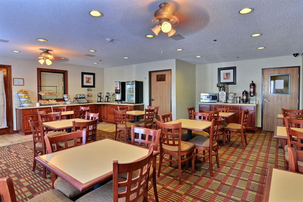 Quality Inn East Liverpool Extérieur photo