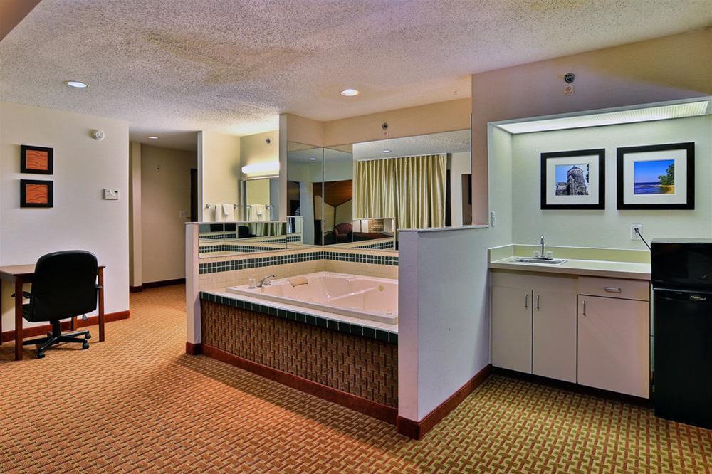 Quality Inn East Liverpool Extérieur photo