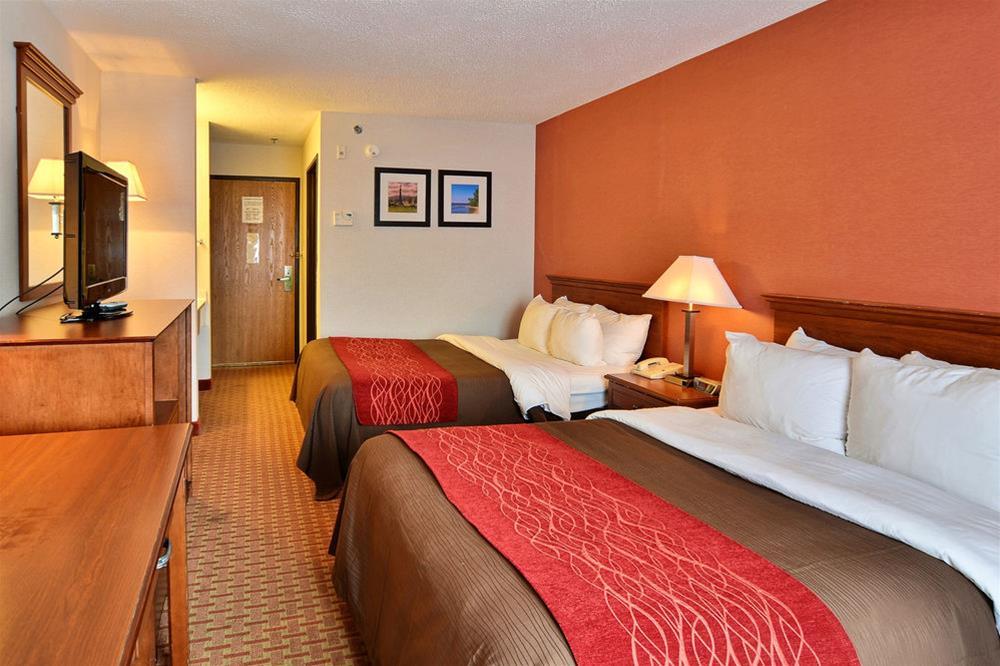 Quality Inn East Liverpool Extérieur photo
