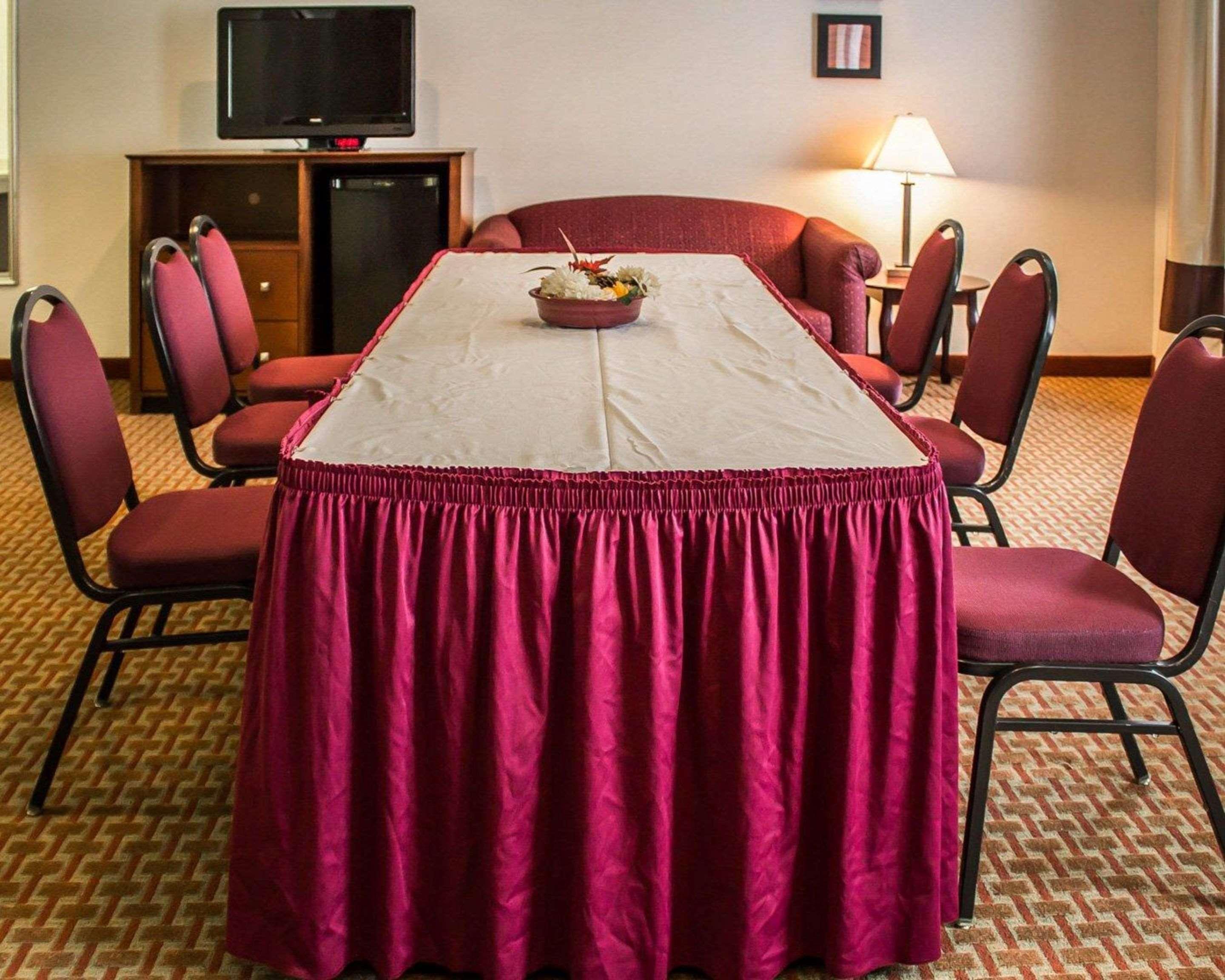 Quality Inn East Liverpool Extérieur photo