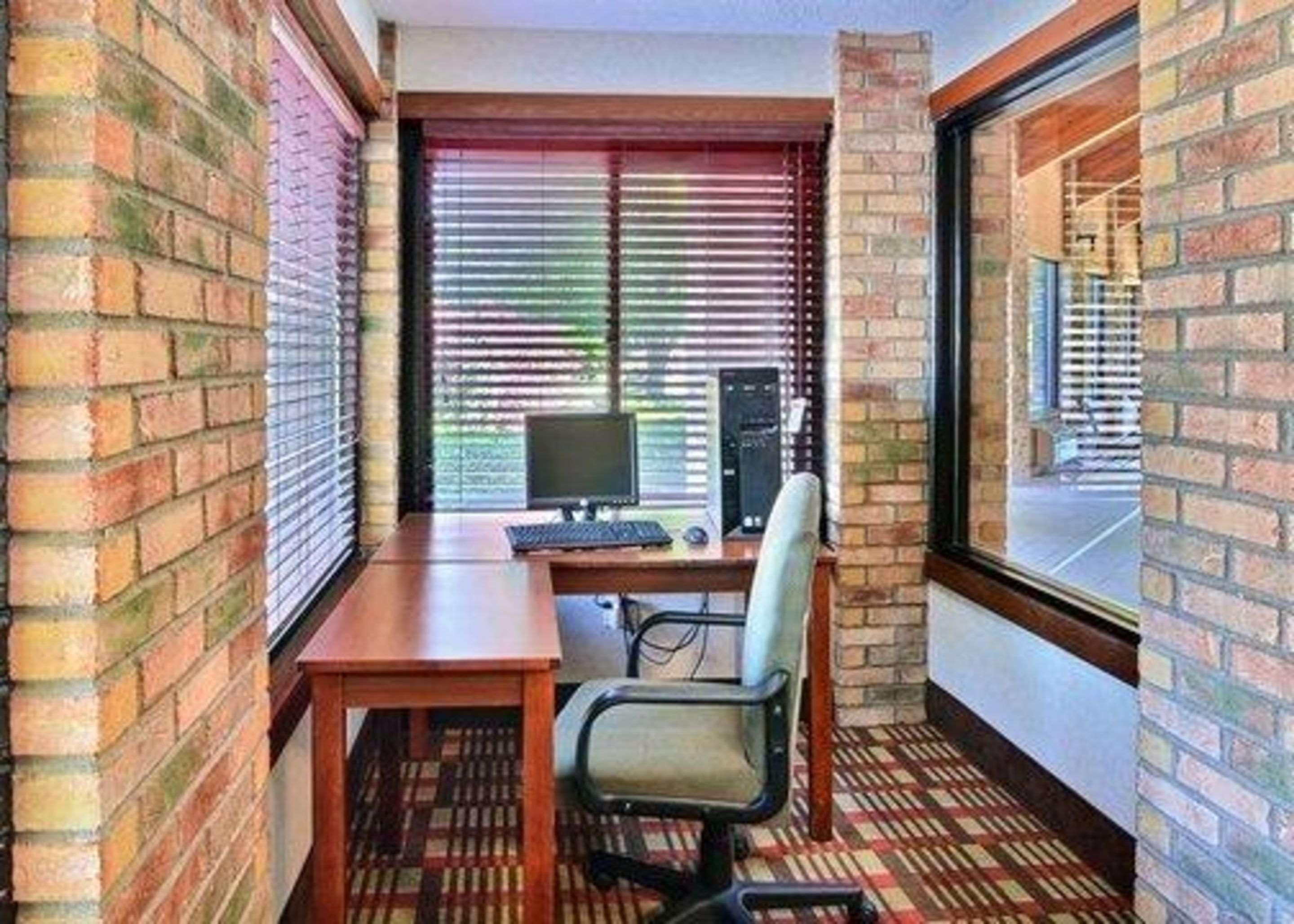 Quality Inn East Liverpool Extérieur photo